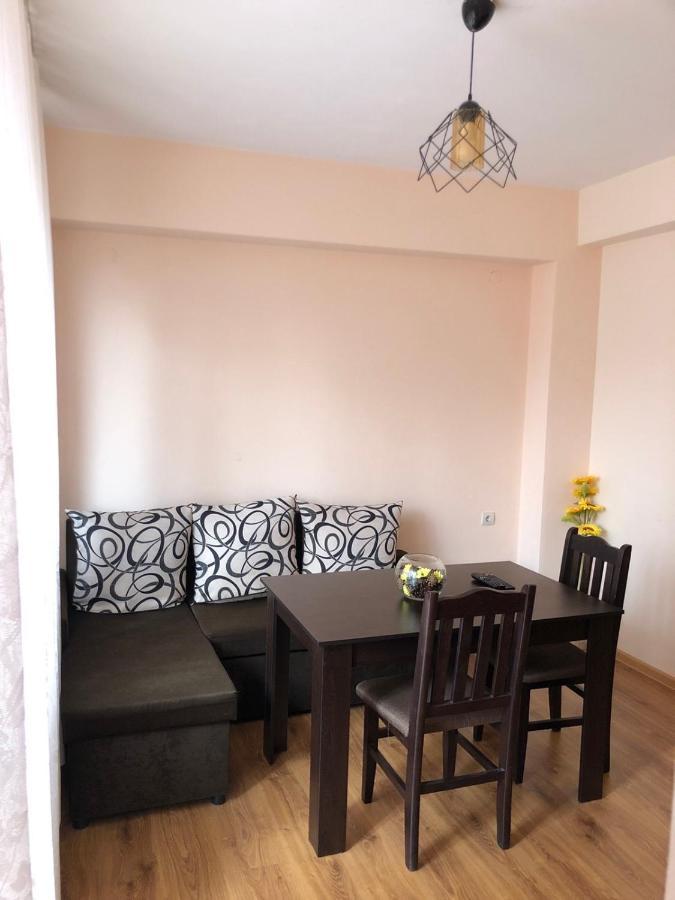 Central House Blagoevgrad Esterno foto